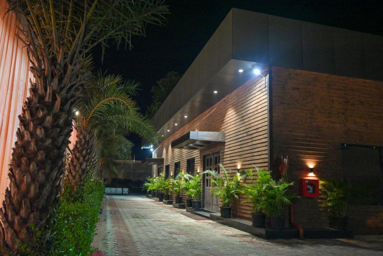 Md Farms And Resorts Mathura Exterior photo
