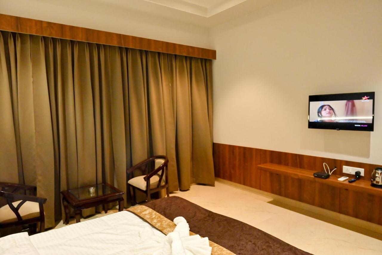 Md Farms And Resorts Mathura Exterior photo